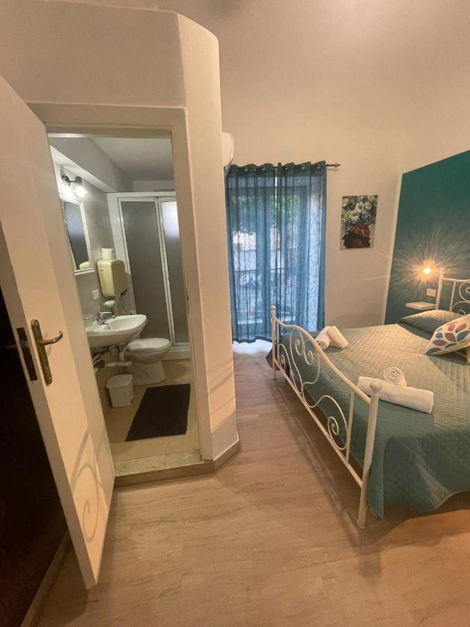 Maqueda Rooms Палермо Экстерьер фото