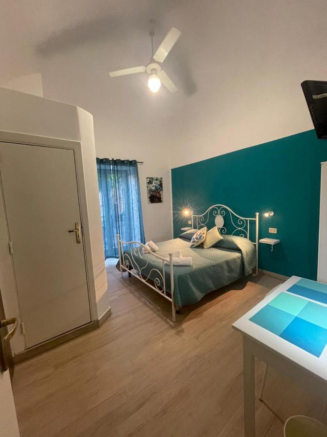 Maqueda Rooms Палермо Экстерьер фото